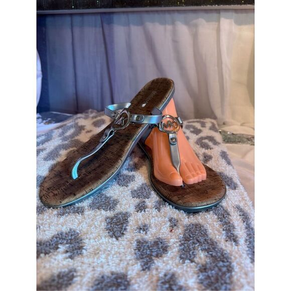 Michael Kors navy blue cork t strap flip flops sandals sz 11 silver - Picture 2 of 6